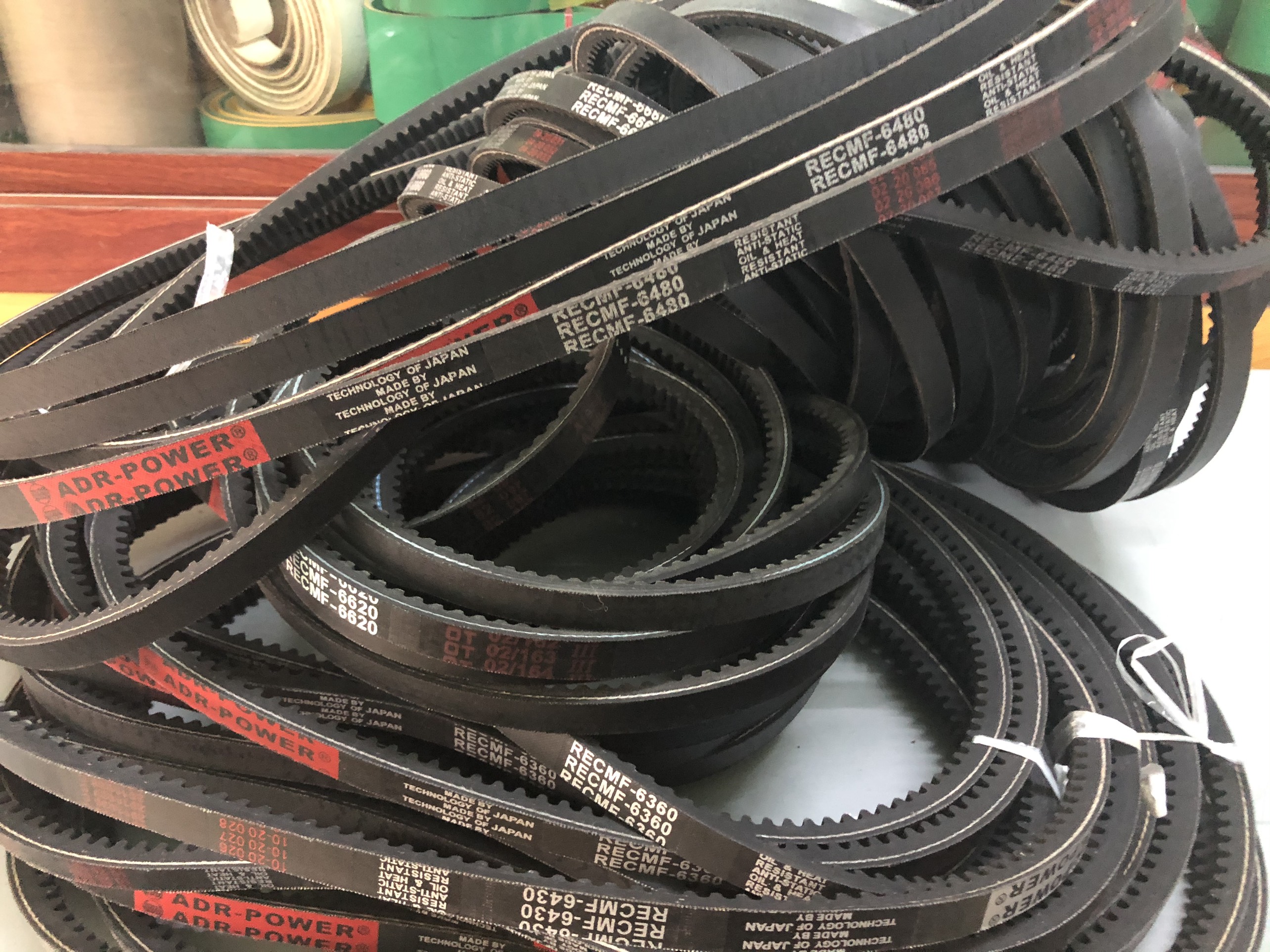 Dây rãnh chữ V (V-belt)