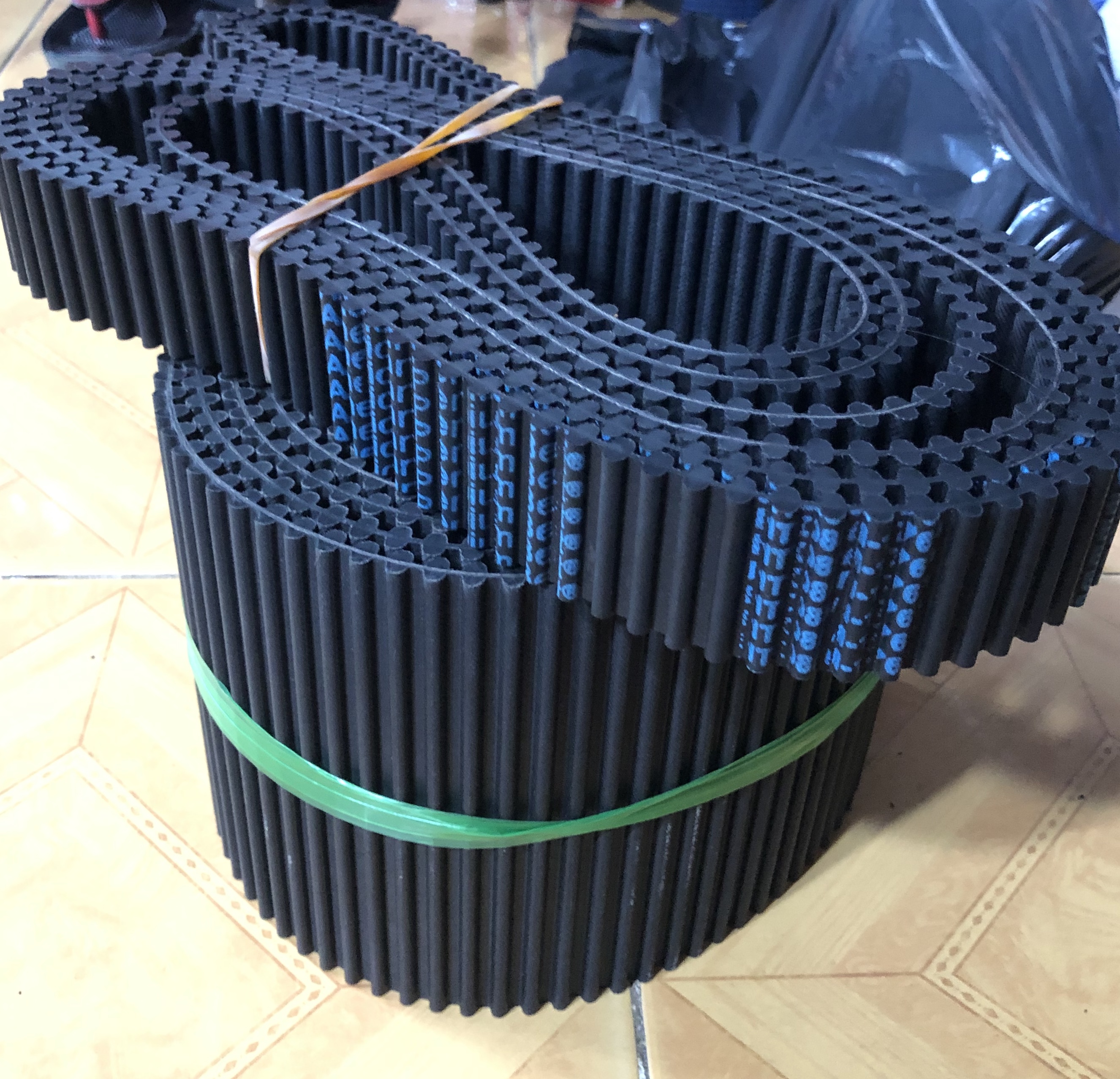 So sánh dây curoa 1 mặt và 2 mặt